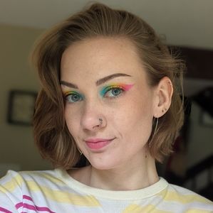Meet your Posher, Chloë